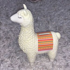 Llama Bank